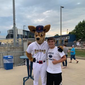 Meet your Posher, Casey